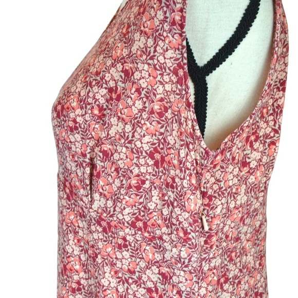 Eddie Bauer Ditsy Floral Print V Neck Side Zip Sleeveless Dress, Size 10P - Picture 4 of 9